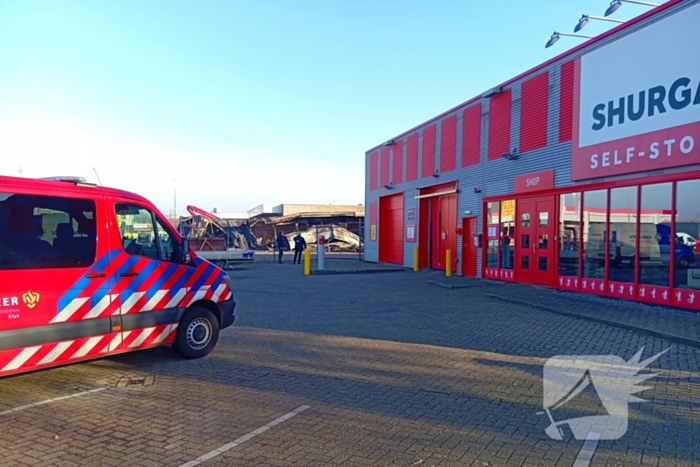 Brand verwoest meubelzaak