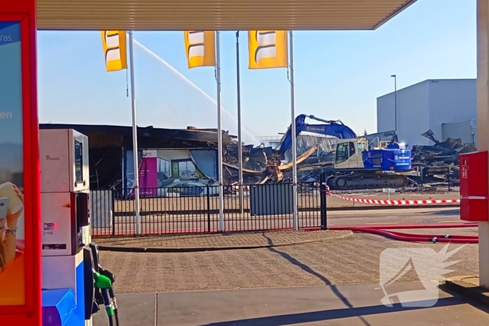 Brand verwoest meubelzaak