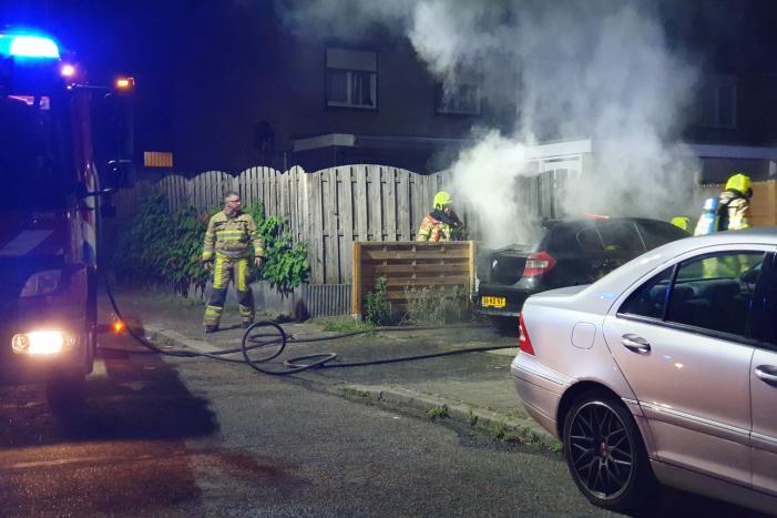 Auto verwoest door brand