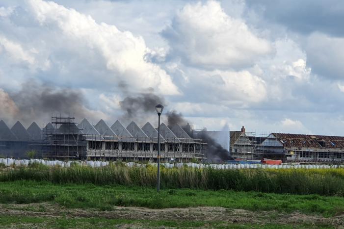 Enorme knal na brand op bouwplaats