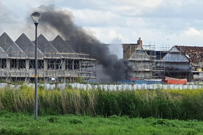 Enorme knal na brand op bouwplaats