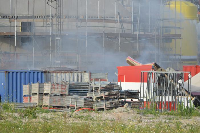 Enorme knal na brand op bouwplaats