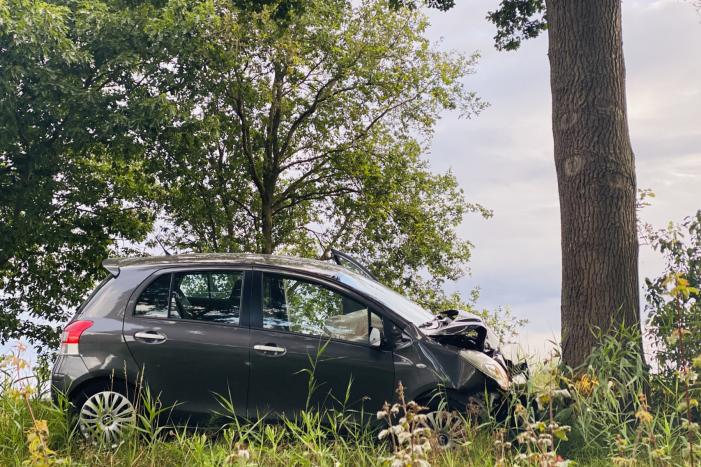 Vrouw gewond bij ongeval op Rijksweg