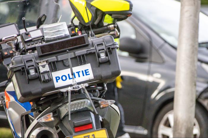 #Winschoten Persoon gewond aan gezicht na steekpartij NS-station Stationsweg Winschoten.