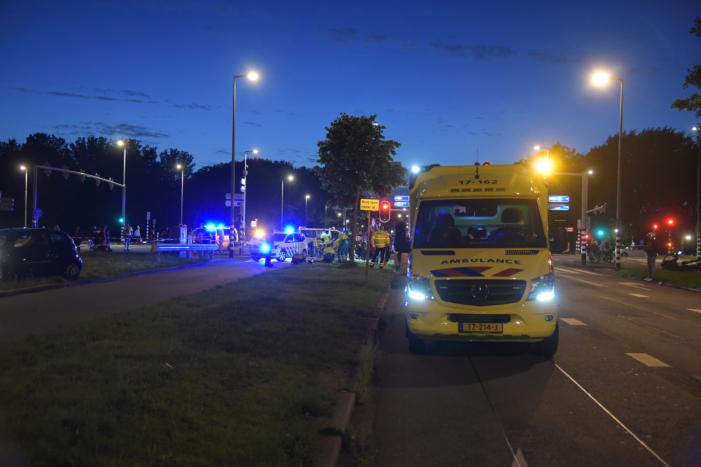 Persoon gewond na aanrijding met motor