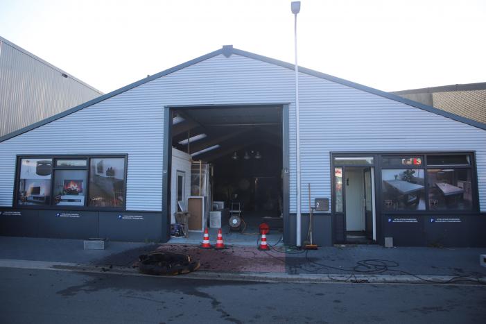 Brand in woonwinkel Trendmeubel