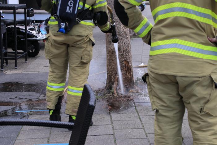 Boom op terras van Pincho-Café Kuhlman vliegt in brand