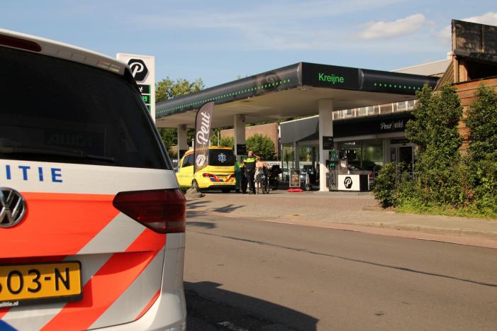 Fietsster gewond na aanrijding met auto