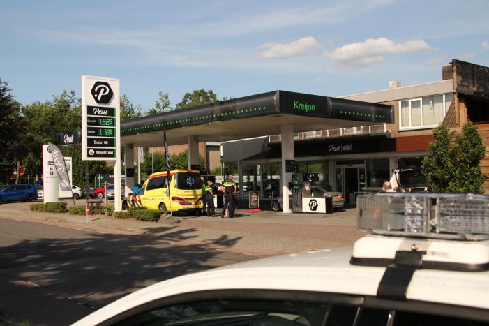 Fietsster gewond na aanrijding met auto