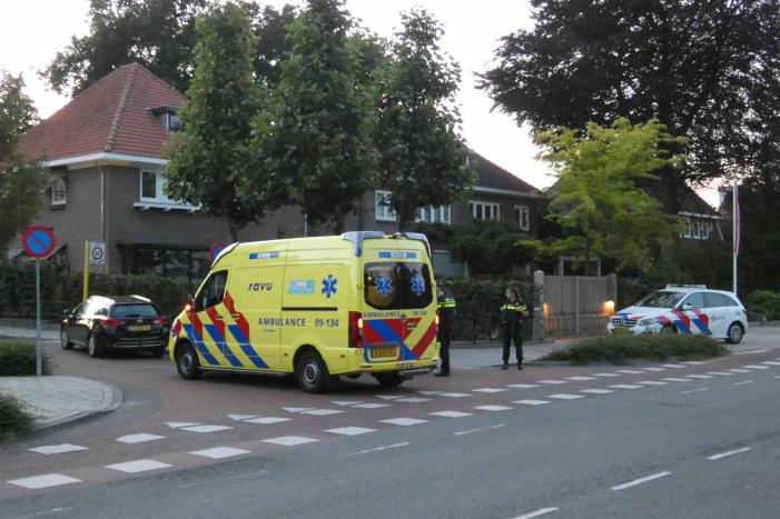 #Veenendaal Scooterrijder gewond door aanrijding met auto Bilderdijkstraat Veenendaal.