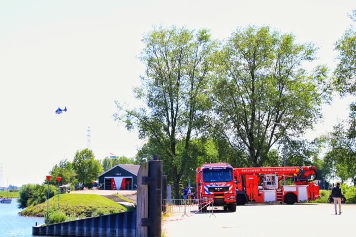Traumahelikopter aanwezig bij grote zoekactie