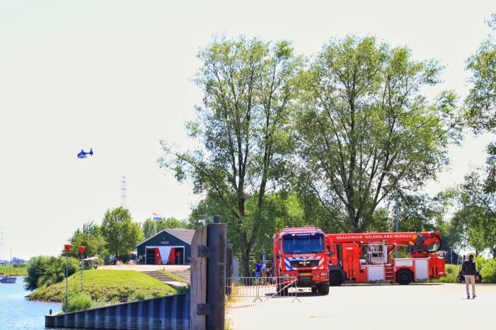 Traumahelikopter aanwezig bij grote zoekactie