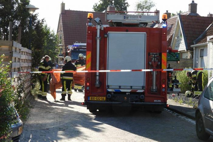 Bewoner gewond bij woningbrand