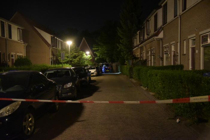 Woning beschoten, twee personen aangehouden