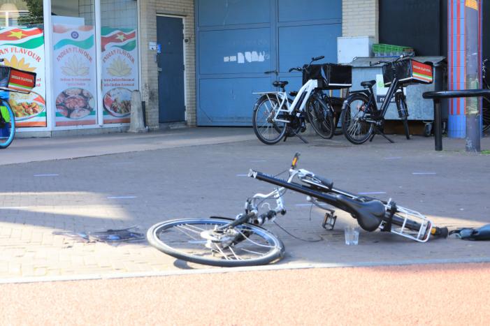 Fiets doormidden na flinke aanrijding