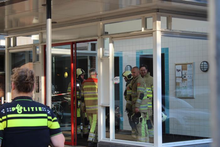 Chemische lucht geroken in flat