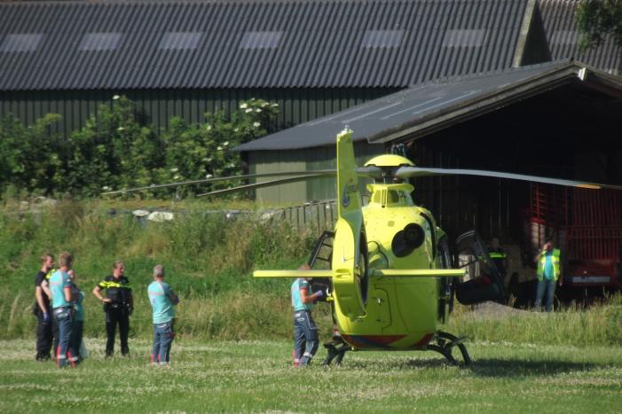 Traumahelikopter landt voor incident op boerderij
