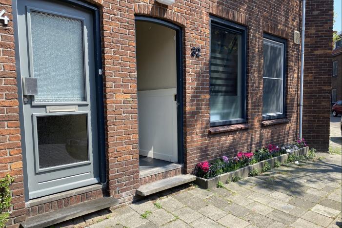 Politie kamt buurt uit na inbraak