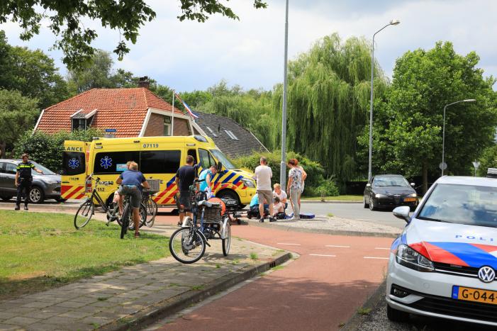 Driewieler vliegt uit de bocht