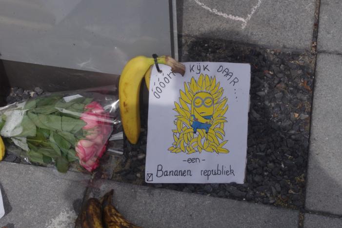 Bananen neergelegd bij rechtbank