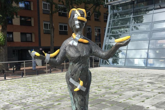 Bananen neergelegd bij rechtbank