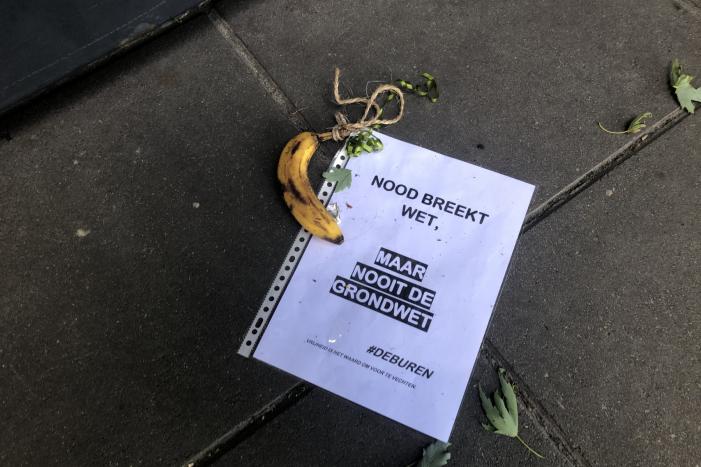 Bananen neergelegd bij Rechtbank Noord-Nederland