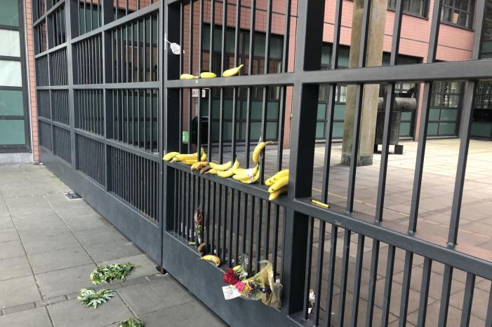 Bananen neergelegd bij Rechtbank Noord-Nederland