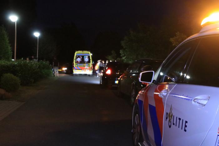 Persoon rijdt door na aanrijding