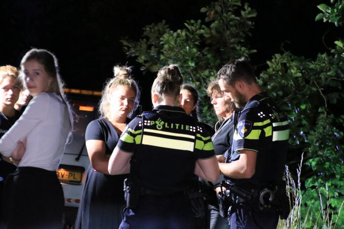 Persoon rijdt door na aanrijding