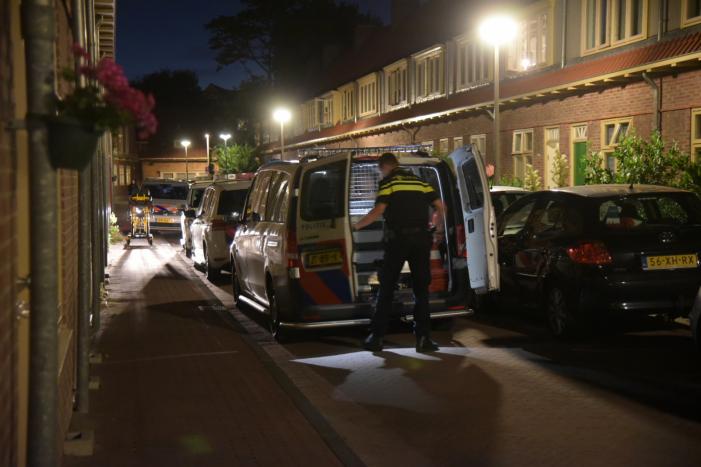 Zwaargewonde bij steekpartij in woning