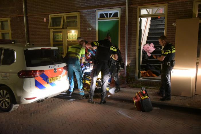 Zwaargewonde bij steekpartij in woning