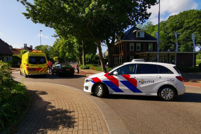 Overstekende fietser aangereden op rotonde