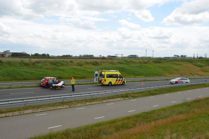 Politiewagen betrokken bij aanrijding op snelweg