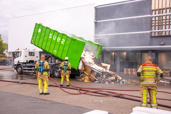 Afvalcontainer vliegt in brand Piet Klerkx