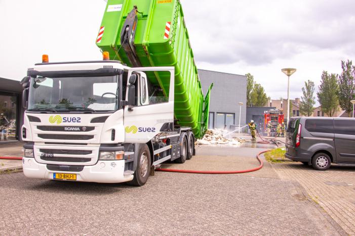 Afvalcontainer vliegt in brand Piet Klerkx