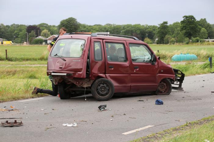 Gewonde en forse schade bij ongeval