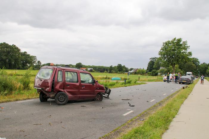 Gewonde en forse schade bij ongeval
