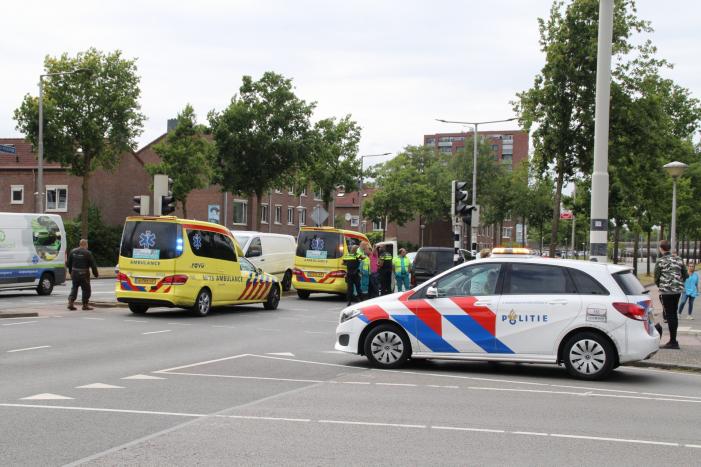 Aanrijding tussen bakfiets en auto