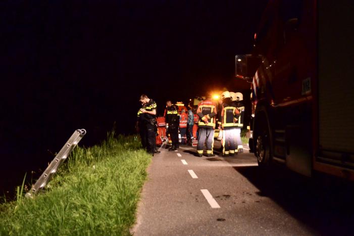 Gestolen auto in Aarkanaal aangetroffen