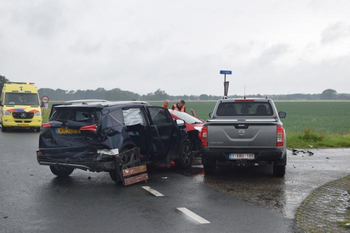 Vijf voertuigen betrokken bij ongeval