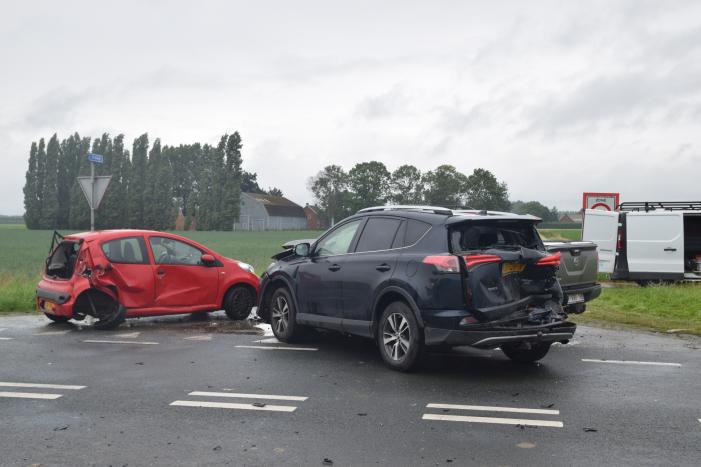 Vijf voertuigen betrokken bij ongeval