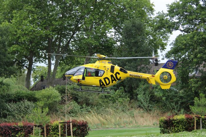 Duitse traumahelikopter landt voor ongeval
