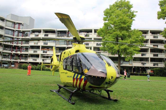 Fietsster gewond na aanrijding met auto