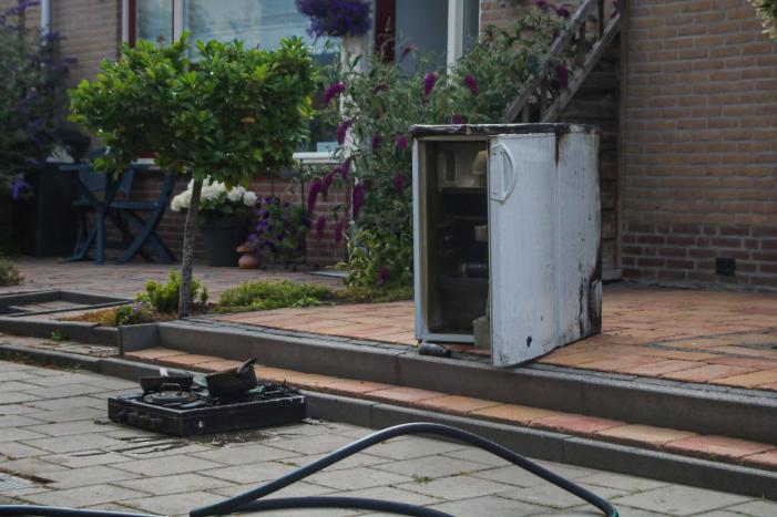 Kat gered uit woning bij keukenbrand