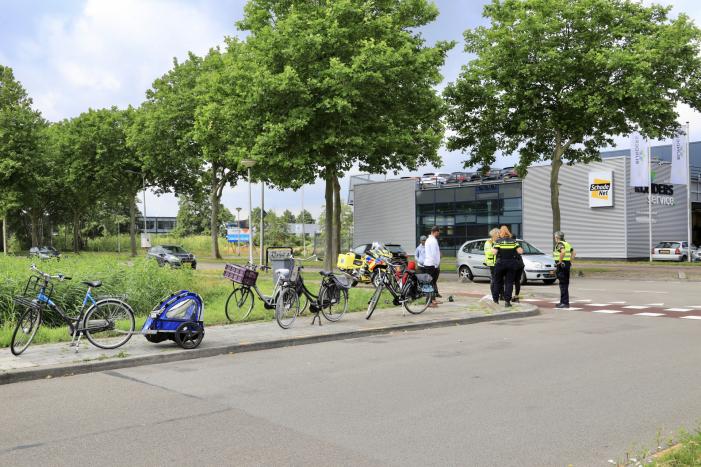 Fietsster gewond na val op industrieterrein De Isselt