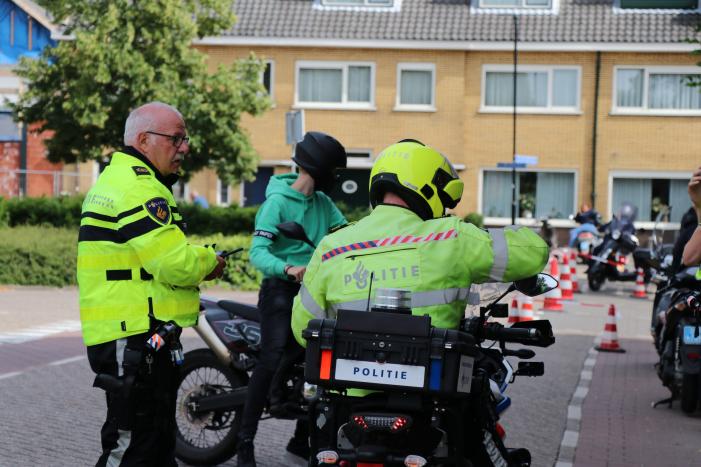 Meerdere bekeuringen bij voertuigencontrole