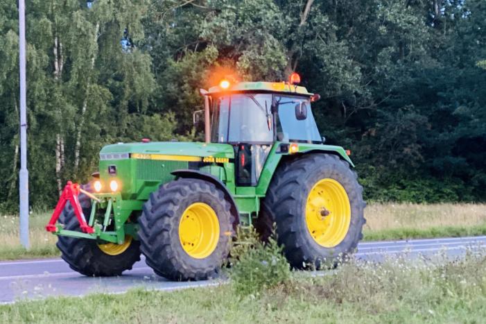 Bozen boeren blokkeren Rijksweg A2