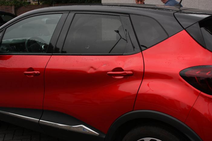 Fietsster gewond na aanrijding met auto