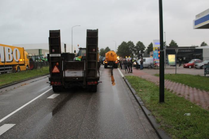 Boerenprotest bij Jumbo distributiecentrum