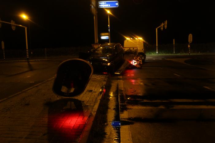 Beschonken bestuurder rijdt verkeerslicht uit de grond